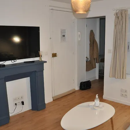 : Cosy Hyper Centre Historique Апартаменти